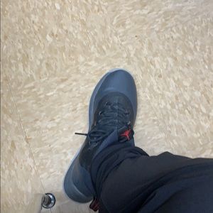 Meet your Posher, Damien